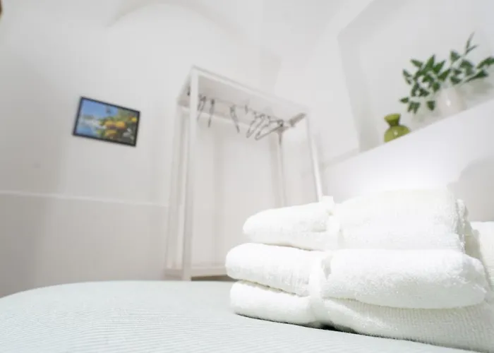 Be Happy كاتانيا