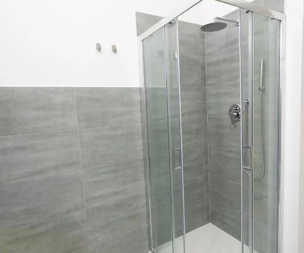 Be Happy كاتانيا